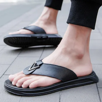 2022 Uue Nahast Flip Flops Meeste Mood Versioon Välimine Suve Sandaalid Kingad Väljas Paksu Põhjaga Sussid ja Sandaalid meestele