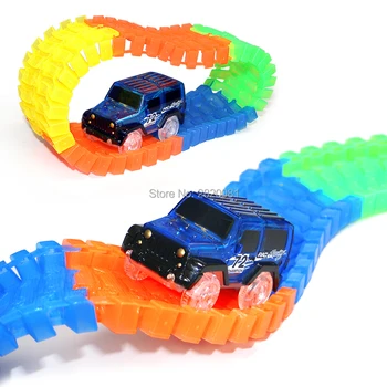 48/96/160/240pcs koos 1tk LED auto Racing raudteerööbastel auto paindlik Kuma Pimedas lood pesa mänguasi Assamblee värvikas tellised mänguasjad